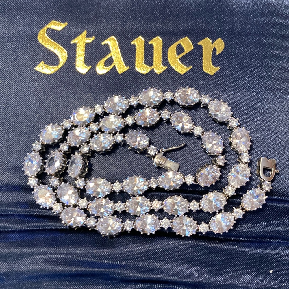 Stunning 925 sterling silver and crystal choker